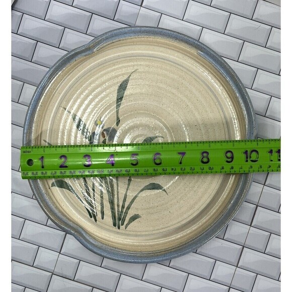 The Potters Gallery Pie Plate By Sue Taylor W/ Irises Modern Farmhouse - Picture 9 of 13